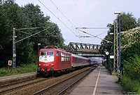 Mit dem IC501 Berlin Ostbahnhof - Basel durchfährt die 103 153 den Bahnhof Dortmund Scharnhorst