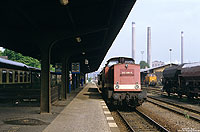 202 406 mit N8541 nach Könnern im Bahnhof Bernburg