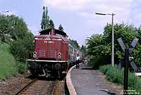 213 335 mit N7323 Biedenkopf - Dillenburg am Haltepunkt Niederscheld Nord