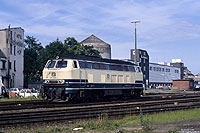 216 085 rangiert am 8.7.1987 in Wilhelmshaven Hbf
