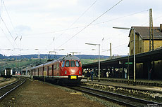 430 111 als E7896 im Bahnhof Altenbeken Gleis 2