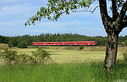 612 160 in verkehrsrot auf der Neubaustrecke bei Stapelburg