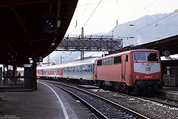111 080 vom Bw Stuttgart im Bahnhof Geislingen auf der Filstalbahn