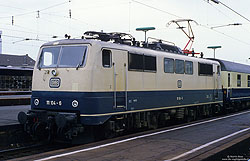 Am 20.7.1984 zeigte sich die Münchener 111 104 in Kassel Hbf