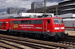 111 121 mit Werbung für das Rheinland-Pfalz-Ticket am 9.7.2012 in Mannheim Hbf