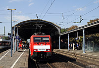 Noch einmal die 189 038 mit dem IC2870 nach der Ankunft am Zielbahnhof Bonn Hbf. 26.9.2009.