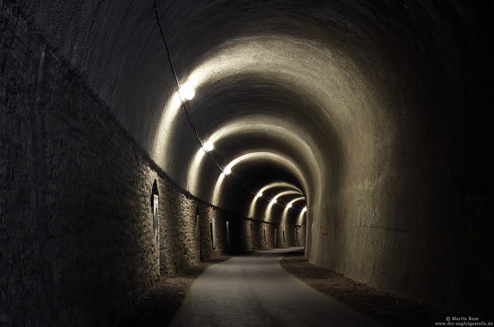 Blick im Saffenburger Tunnel bei Mayschoß