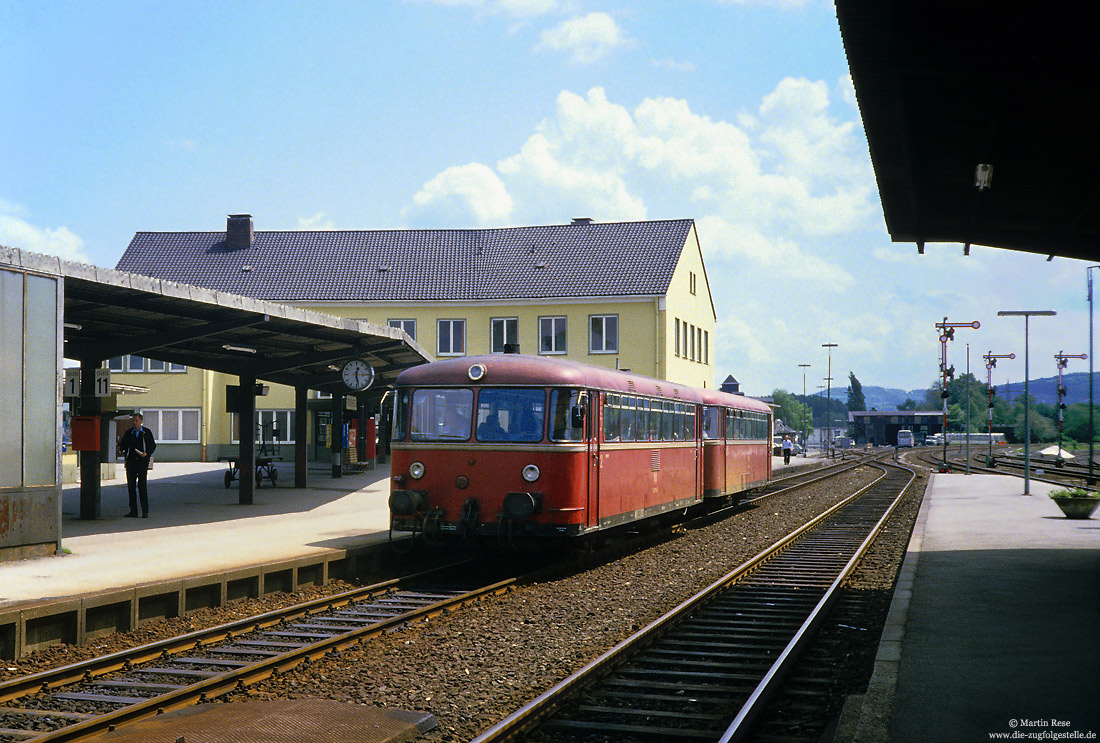 798 755 als N6120 Neuenrade - Unna im Bahnhof Fröndenberg