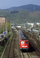 Mit der RB 39161 Hagen - Siegen verlässt die 110 389 den Bahnhof Werdohl auf der Ruhr-Sieg-Strecke