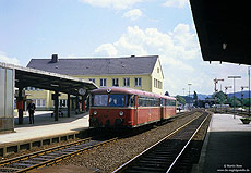 798 755 als N6120 Neuenrade - Unna im Bahnhof Fröndenberg
