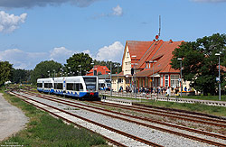 Gtw 2/6 der Usedomer Bäderbahn im Bahnhof Zinnowitz