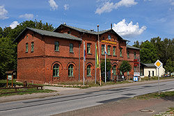 Empfangsgebäude des ehemaligen Bahnhofs Usedom auf der Insel Usedom