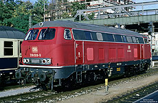 218 009 in Regensburg Hbf, 28.9.1988