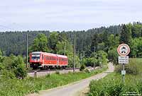 Auf der KBS 720 findet man zwischen Villingen und Donaueschingen neben den Doppelstockwagenzügen auch Triebwagen der HzL sowie die Baureihe 611, die im Zweistundentakt von Rottweil nach Neustadt (Schwarzwald) verkehrt. Bei Donaueschingen Aufen fährt der 611 533 als RE22309 nach Neustadt. 5.6.2009