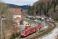 Die Regionalexpress-Züge der Linie Hagen – Kassel sind in fester Hand der Baureihe 612. Als RE 3912 nach Hagen Hbf verlässt der 612 544 und 040 den Bahnhof Brilon Wald. 20.3.2009
