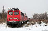 Derzeit hat der in Opladen ansässige Schrotthändler „Bender“ viel zu tun. Am 2.12.2010 warteten dort über 35 Lokomotiven auf den Schneidbrenner! Angeführt wurde die nahezu endlose Reihe von der 140 869, die am 20.12.2010 den Weg es alten Eisens ging. 
