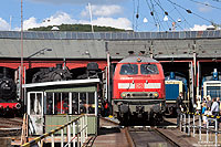 Beim Bw-Fest im Südwestfälischen Eisenbahnmuseum in Siegen wurde die 218 128 vom "Verein zur Erhaltung historischer Lokomotiven" erstmalig der Öffentlichkeit präsentiert. Auch die Fotografen kamen hier auf ihre Kosten – so wurde die Lok einige Male, zum Fotografieren auf die Drehscheibe gefahren. 4.9.2010