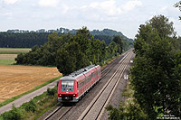 Alle 50 Triebwagen der Baureihe 611 sind in Ulm beheimatet. Zwischen Langenschemmern und Warthausen fährt der 611 508 und 611 033 als IRE3104 nach Basel Bad Bf. 25.8.2010
