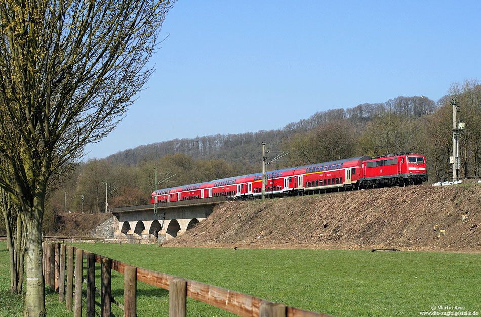 Bis zum Erscheinen des E-Talent verkehren auf der RE9 (Aachen - Siegen) wie gewohnt Lokomotiven der Baureihe 111 mit Doppelstockwagen. Diese Züge sollen aufgrund der Beschleunigung im 