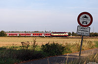 Im September habe ich es endlich mal geschafft, die 218 105 auf der Voreifelstrecke zu fotografieren. Nahe Rheinbach war die Lok mit der RB11624 auf dem Weg nach Euskirchen. 26.9.2011