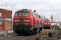 Am 12.2.2011 traf die 218 360 in Köln Deutzerfeld ein, um die beiden anderen Maschinen auf der KBS475 zu unterstützen. Lange wird der Einsatz hier allerdings nicht andauern, da die Lok im April Fristablauf hat. Köln Deutzerfeld, 13.2.2011
