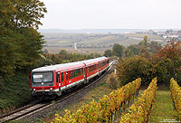 Die Strecken rund um Grünstadt sind eine Domäne der Ludwigshafener 628. Am 24.10.2011 fahren die 628 207 und 628 468 als RB28447 bei Herxheim am Berg nach Neustadt (Weinstr.). 24.10.2011
