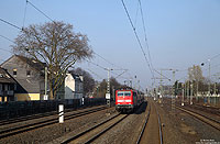 Nahe dem Abzweig Dortmund Lütgendortmund begegnete mir die 111 128 mit dem RE11426 (Dortmund – Aachen). 21.3.2012
