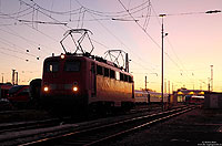 m letzten Licht des 14.11.2012 rückt die 115 278 in Dortmund Bbf aus, um den Pbz2471 nach Frankfurt zu bespannen. 14.11.2012