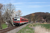 Im Schülerverkehr kommen auf der KBS654 628-Doppeleinheiten zum Einsatz. Zusammen mit dem 628 401 fährt der 628 468 als RB28320 bei Reisen nach Weinheim. 15.4.2013