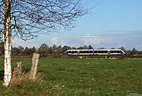 Anfang November war ich ein paar Tage zu Besuch in Ostfriesland. Unterwegs als NWB82248 (Wilhelmshaven – Esens) habe ich den VT648 075 kurz vor seinem Ziel fotografiert. 5.11.2013