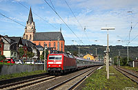 Am 26.9.2014 verkehrte der EC119 nicht, wie vorgesehen mit der Baureihe 103. Zum Einsatz kam stattdessen die 120 103, fotografiert bei der Durchfahrt in Oberwesel.