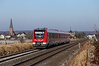 Der Motivklassiker bei Weilerswist dient als Kulisse für den 620 014, der als RB11423 auf den Weg nach Kall war.