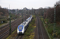 In der Gegenrichtung war National-Express dann auch pünktlich unterwegs. 9442 654 und 9442 659 auf der Fahrt als RB27832 nach Wuppertal. 12.12.2015 