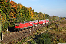 143 194 mit RB12513 bei Menden auf der rechten Rheinstrecke