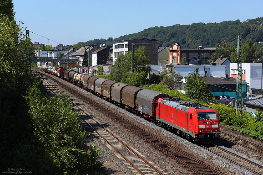 185 229 mit Güterzug EZ51503 nach Hagen Vorhalle bei Wuppertal Barmen