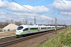 Baureihe 403, 403 514 mit grünem Streifen bei Rastatt Süd