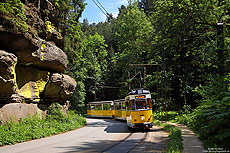 Triebwagen 6 auf der Kirnitzschtalbahn bei Beuthenfall im Kirnitzschtal