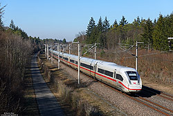 ICE4 412 021 als ICE1107 Dortmund - München auf der Schnellfahrstrecke Mannheim - Stuttgart zwischen Abzweig Saalbach und Überleitstelle Forst