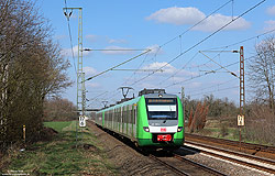 422 527 im NRW-Design auf der S6 zwischen Langenfeld und Leverkusen