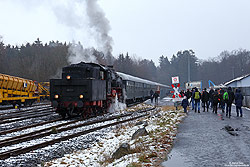 58 311 mit Sonderzug der Eisenbahnfreunde Treysa im Bahnhof Bindweide der Westerwaldbahn, Bild 42368