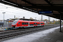632 112 als RB nach Dortmund bei Regenwetter im Bahnhof Herne