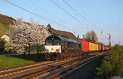 453-04 alias 1266 114 der Beacon Rail Leasing Ltd. auf der rechten Rheinstrecke bei Leutesdorf