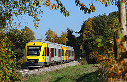LINT41 VT209 der Hessischen Landesbahn zwischen Wehrheim und Neu Anspach im Herbst