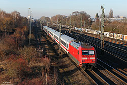 101 047 mit IC2011 auf der Güterzugstrecke im Bahnhof Porz