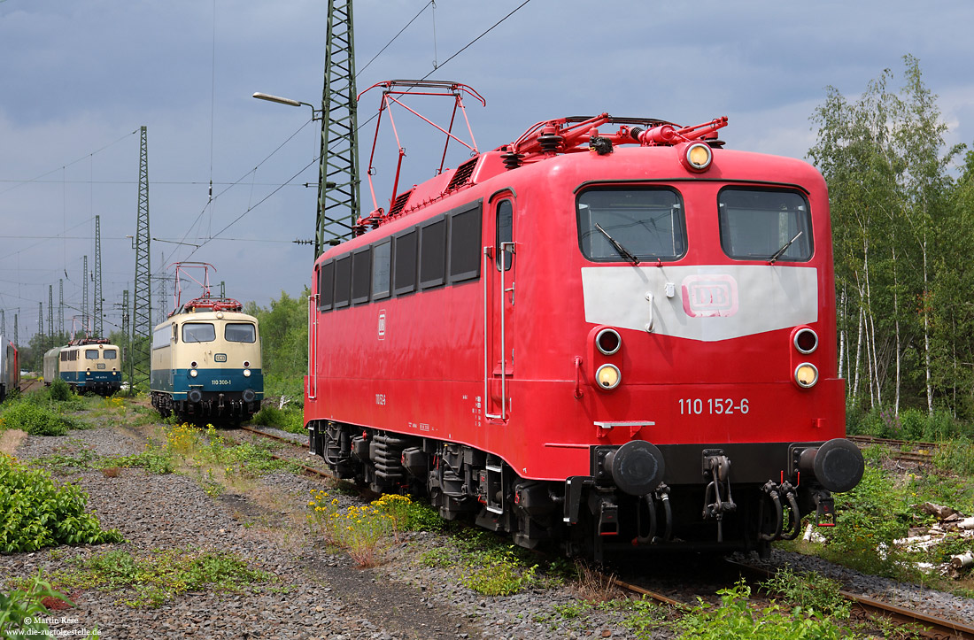 110 152 und 110 300 des Vereins Baureihe E10 e.V- im Bahnhof Koblenz-Lützel