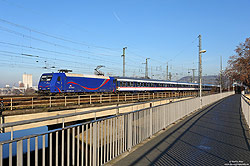 145 088 Stefanie im Einsatz für TRI mit Abellio-Ersatzzug auf der Neckarbrücke in Heilbronn