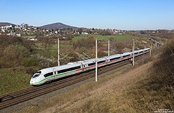 407 003 auf der Schnellfahrstrecke Köln - Rhein/Main bei Aegidienberg