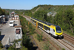 ET4.02 im Baden Württemberg Landesdesign als Regionalexpress in Kirchheim (Neckar)