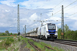 Stadler-Eurodual 20-04 mit Ganzzug auf der Nord-Süd-Strecke bei Obernjesa 