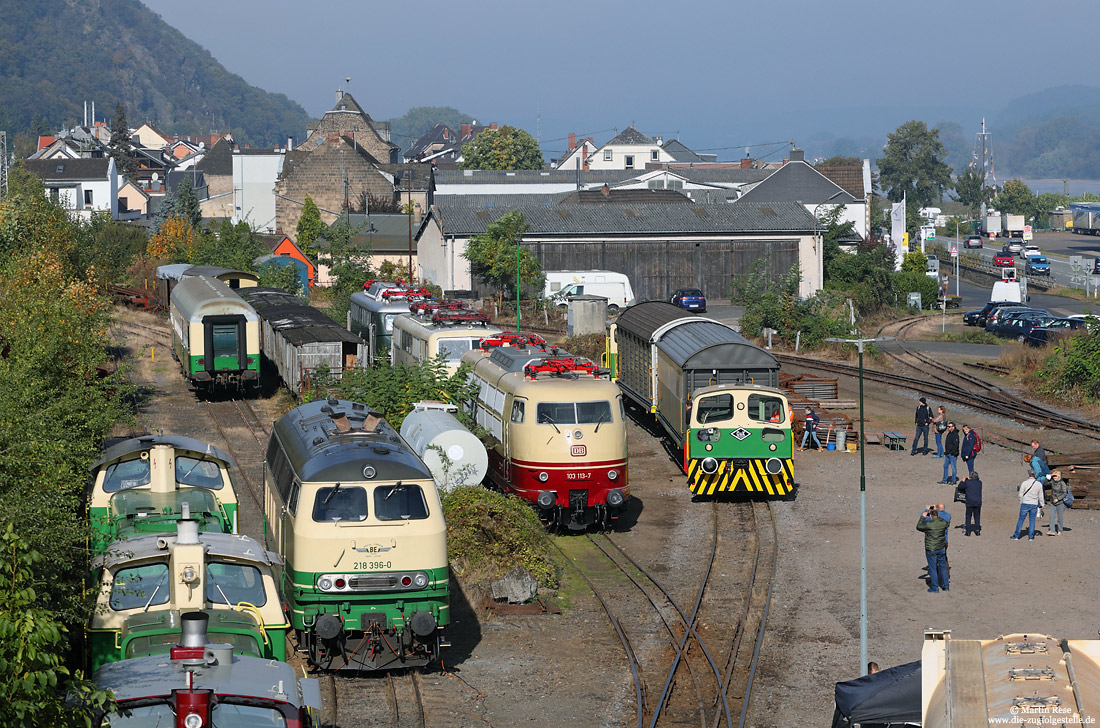 Bahnhofsfest in Brohl zum 120-jährigem Jubiläum der Brohltalbahn mit 218 396 und 103 113 auf der Fahrzeugschau 
